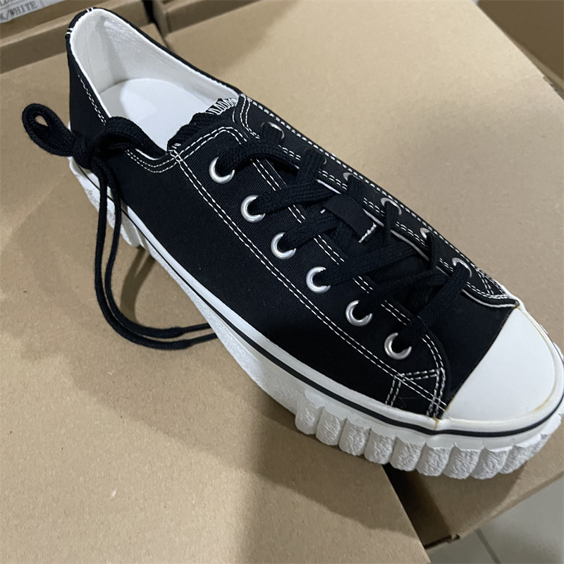 25年百搭时尚个性舒适潮流休闲板鞋