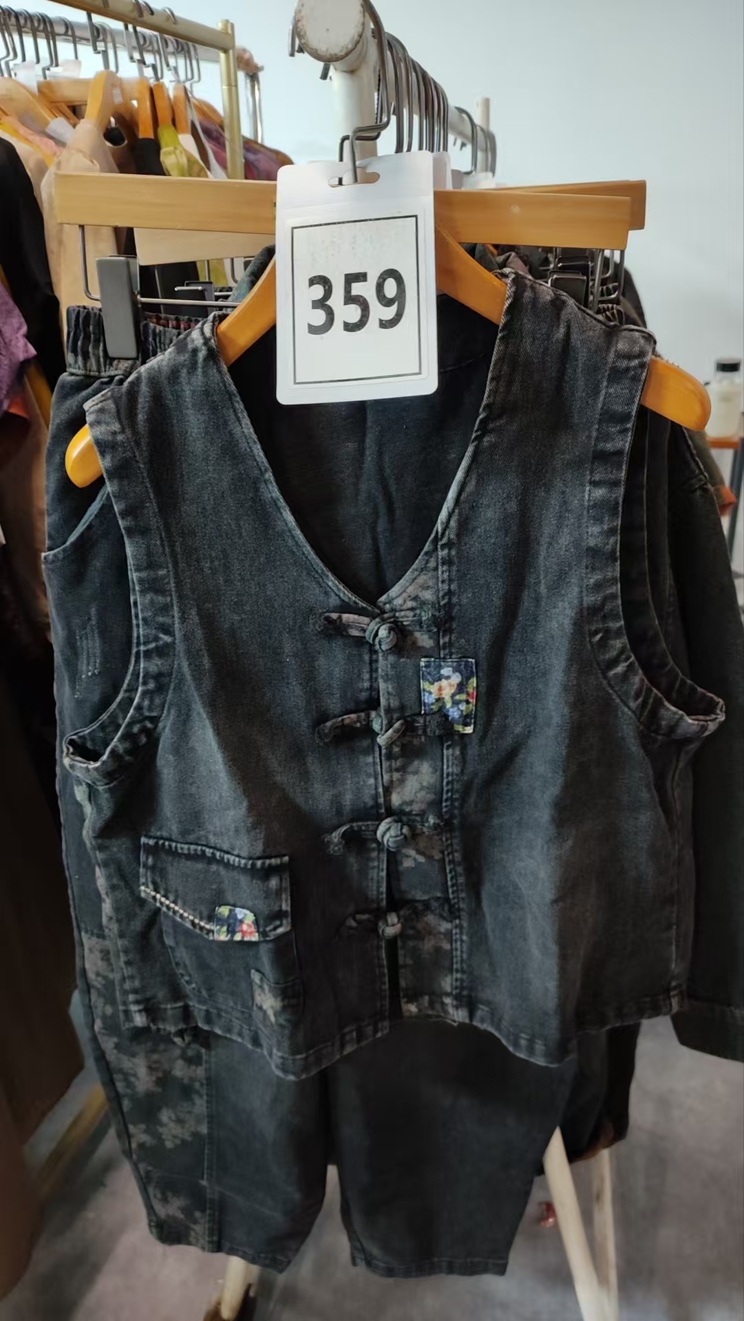 359-时尚套装梦幻风法式休闲秋款民族风时尚长袖牛仔马甲