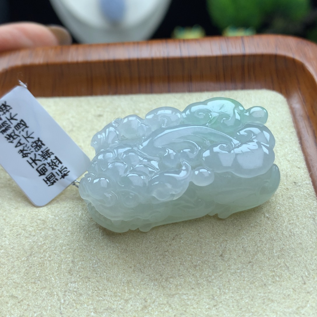 翡翠未镶嵌颈饰貔貅5