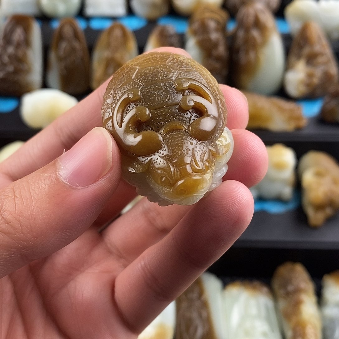 和田玉挂件未镶嵌