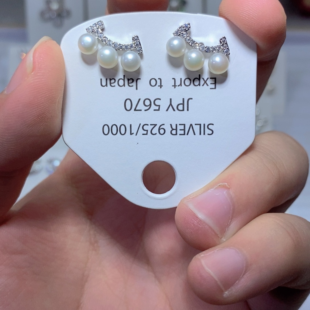 银S925镶嵌耳饰淡水珍珠