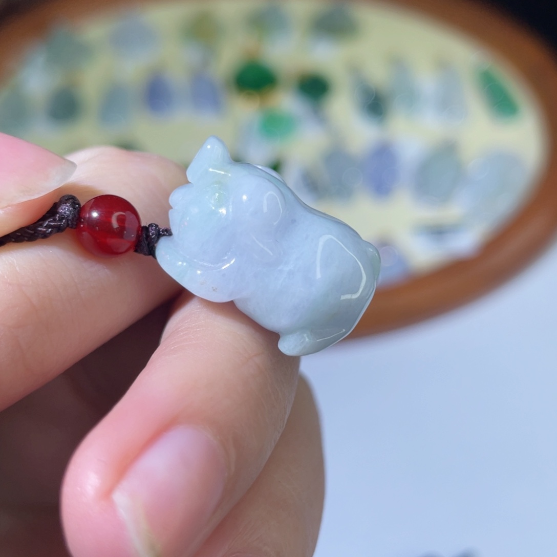 翡翠颈饰未镶嵌翡翠