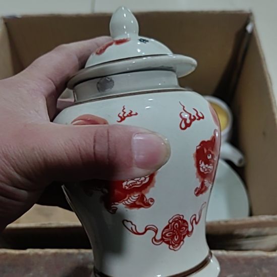 煙***謌陶瓷精美摆件（不退换，微瑕疵）