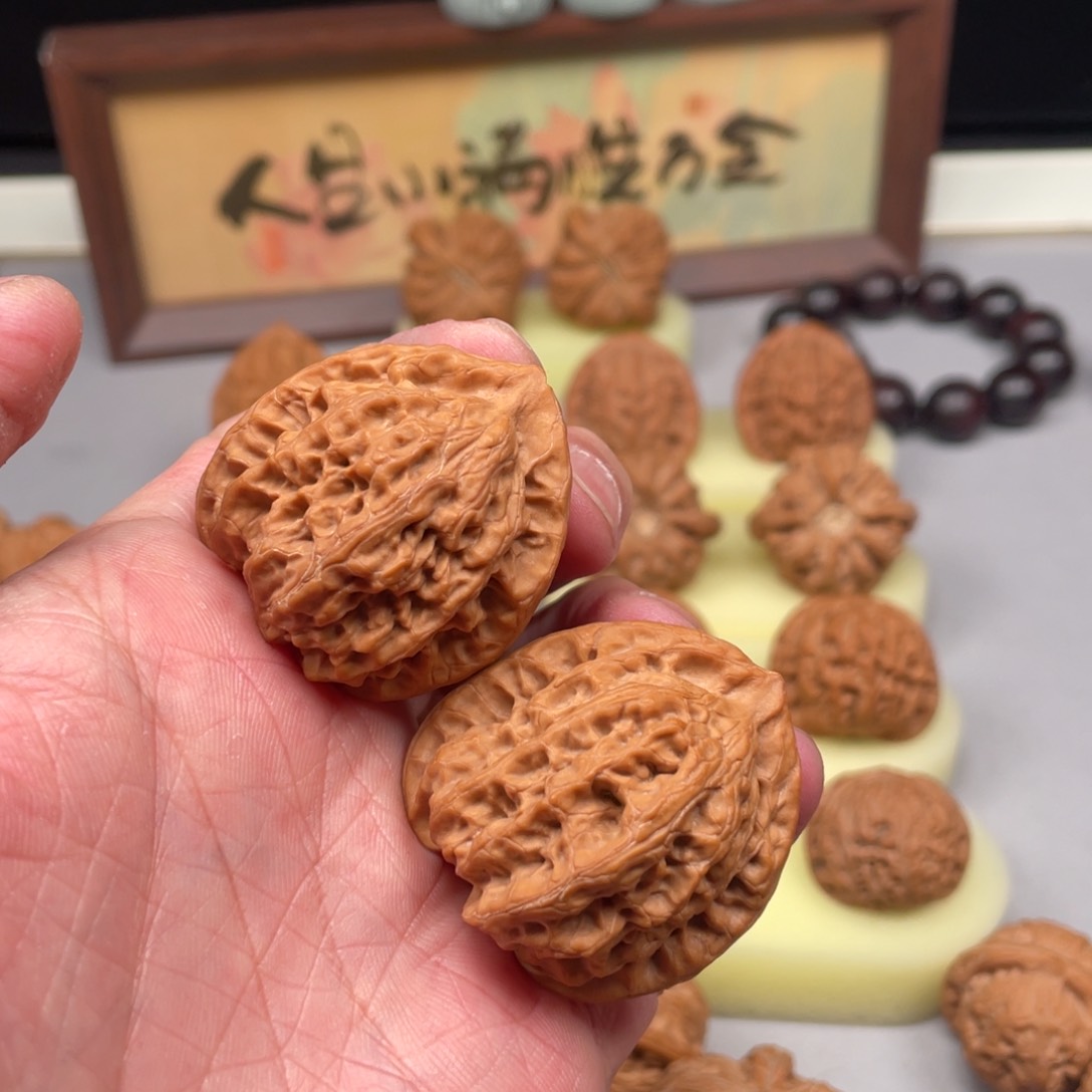 文玩核桃把件佛肚