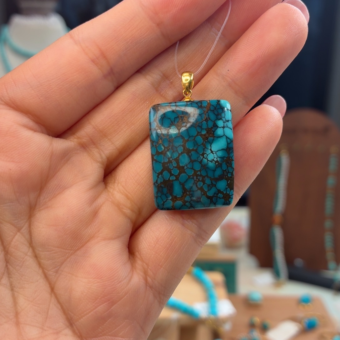 绿松石18K金镶嵌颈饰