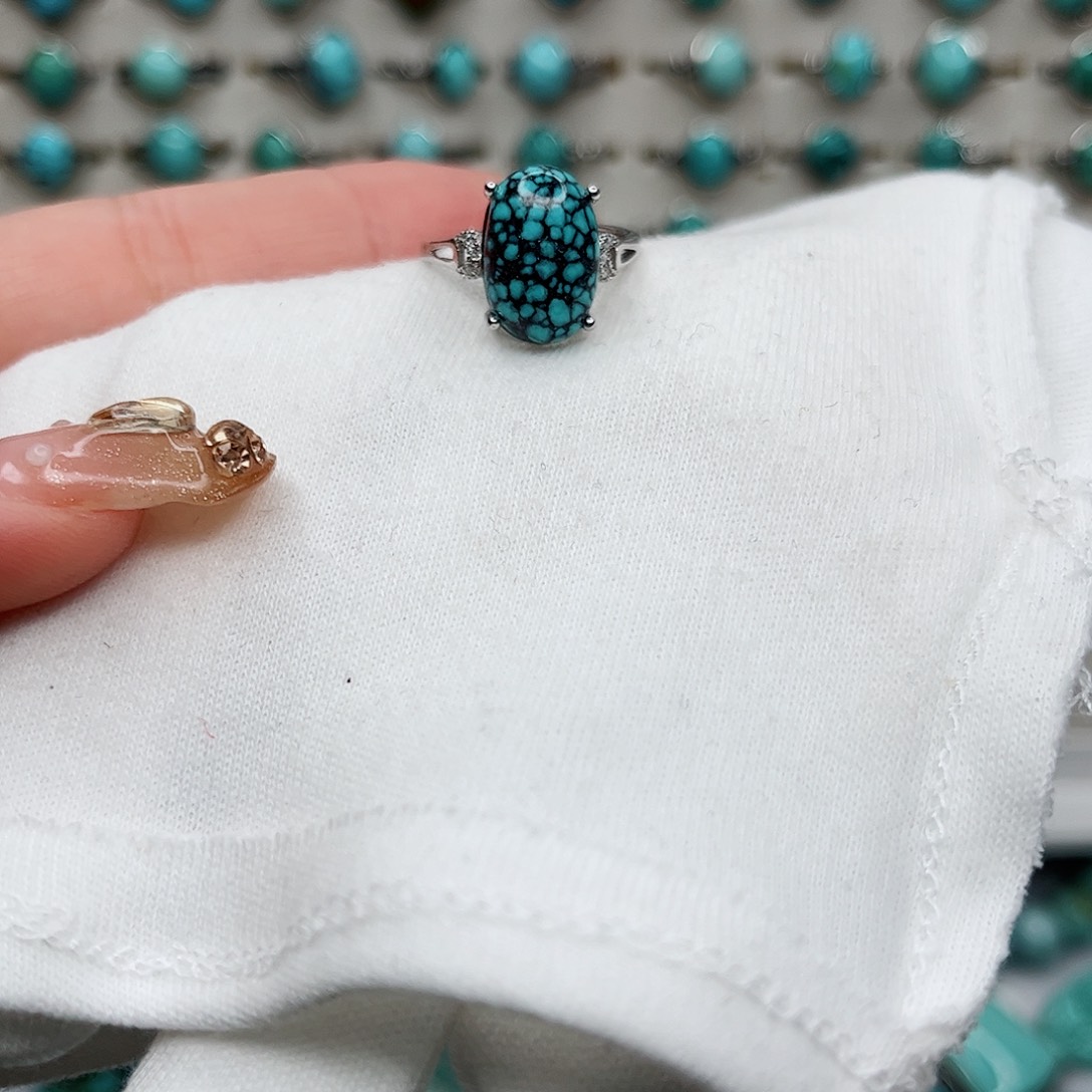 绿松石绿松石未镶嵌