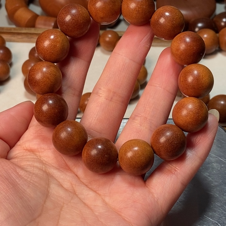 削***梨花梨木类老山檀香1.6*14，焦糖奶甜香