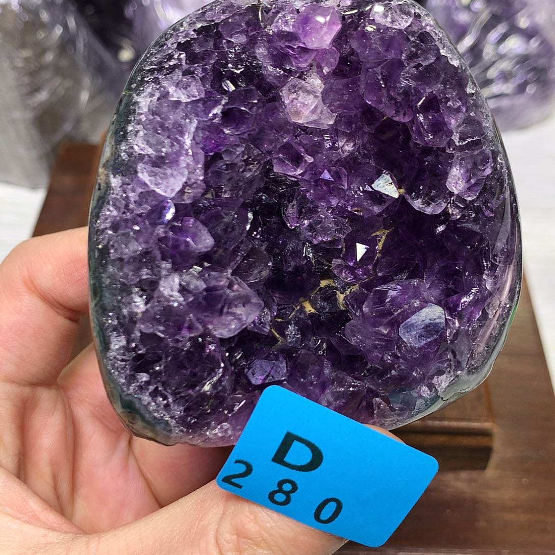 紫晶大型摆件（非配饰）未镶嵌