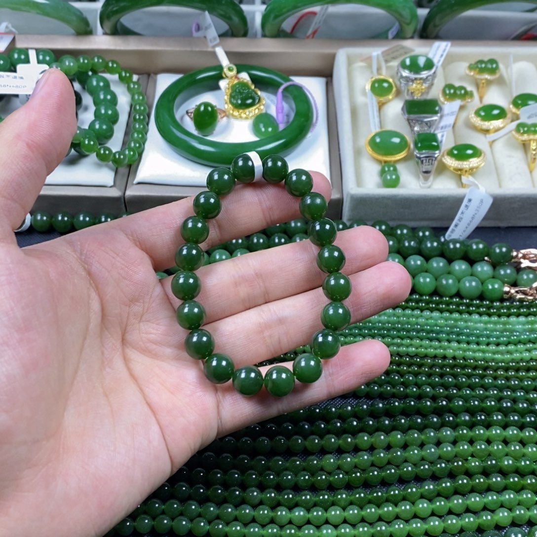 和田玉（碧玉）手串未镶嵌万**成