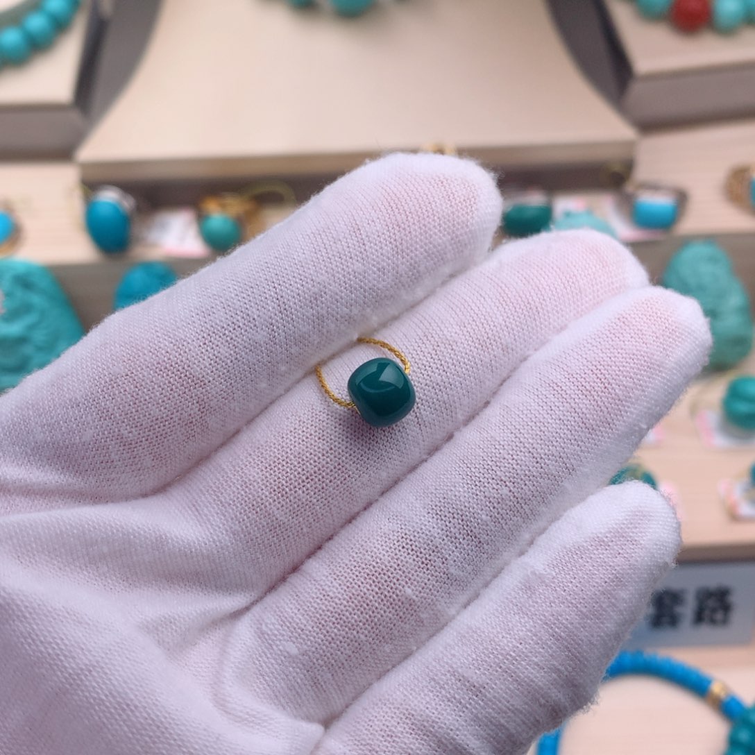 绿松石珠宝奇石未镶嵌8.1*7.1mm