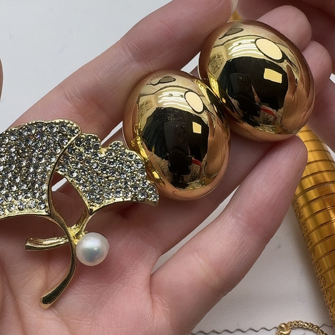 未镶嵌淡水珍珠耳饰