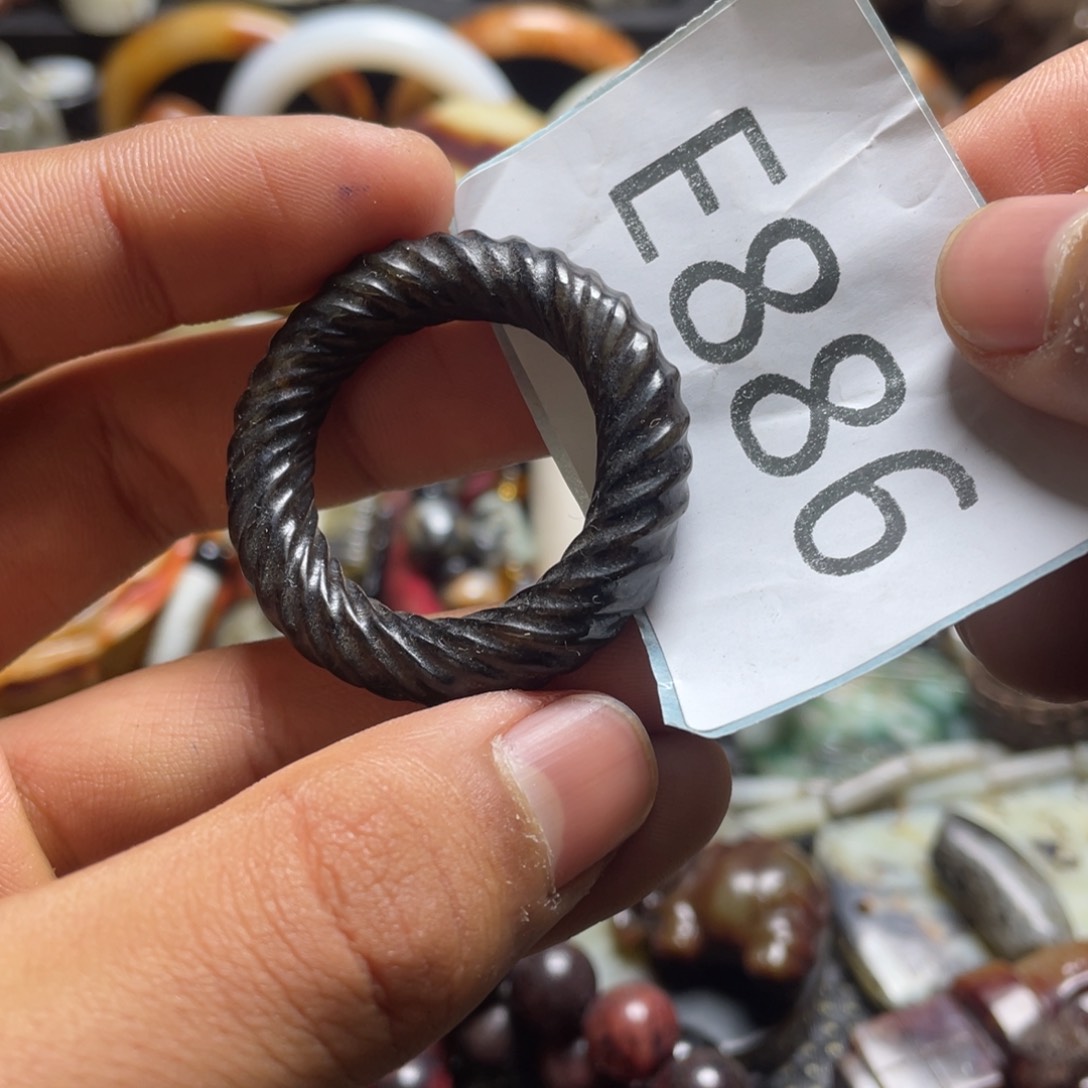 和田玉（糖玉）挂件未镶嵌