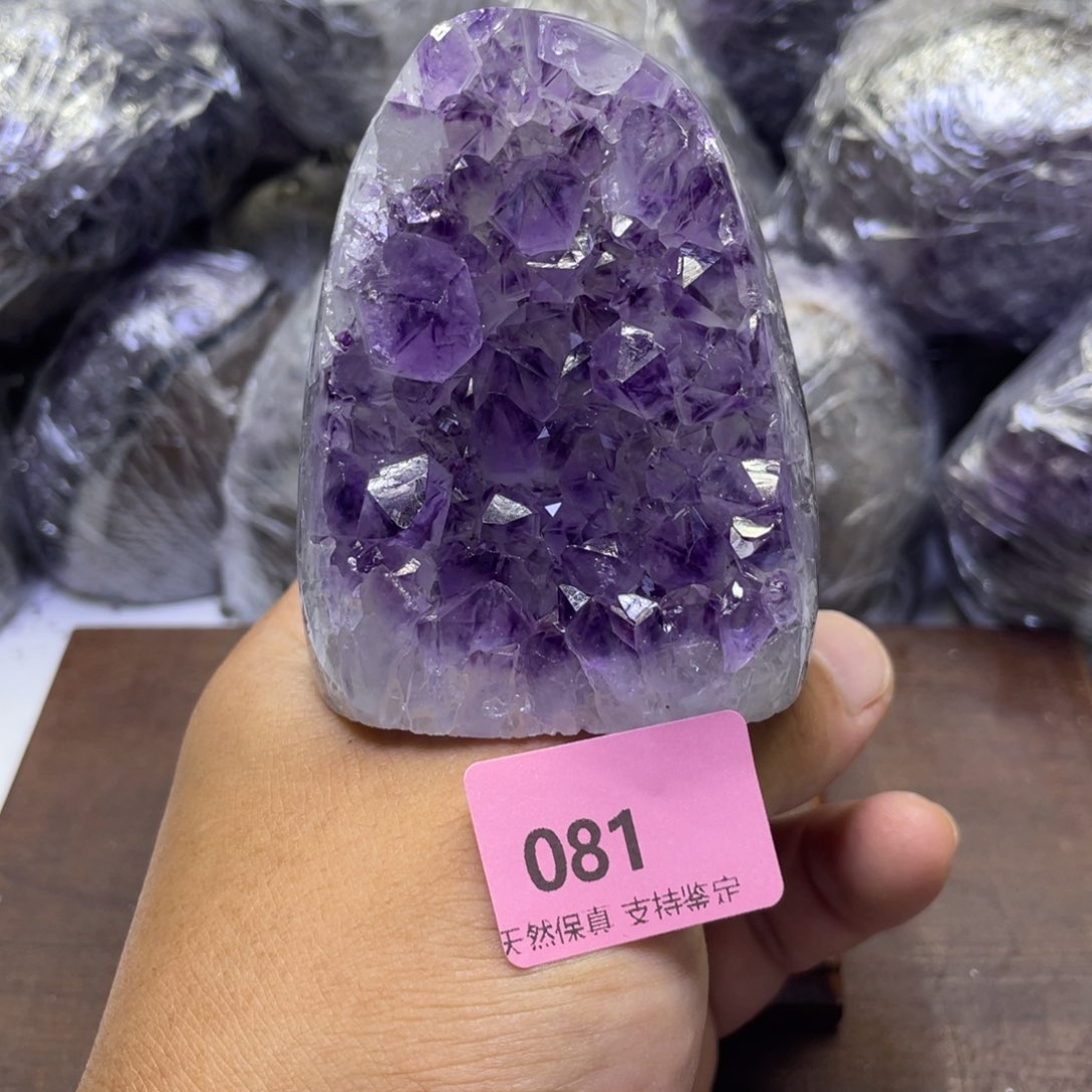 未镶嵌水晶大型摆件（非配饰）