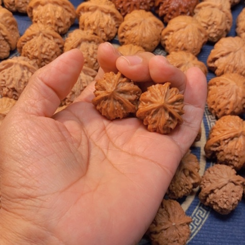 【闪购商品】吊坠文玩核桃争三棱30