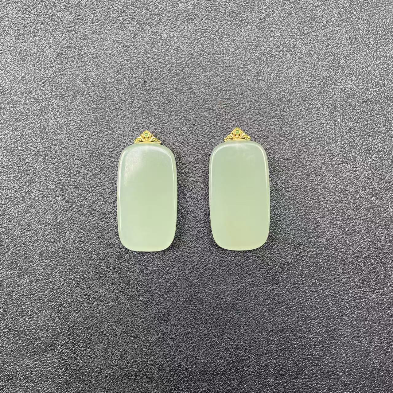 【玉经纶】70241/Q31-和田玉无事牌吊坠-多样性发其一