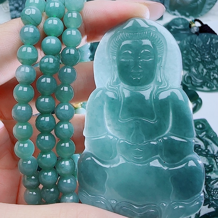 翡翠未镶嵌颈饰多样性发货天然的A货翡翠