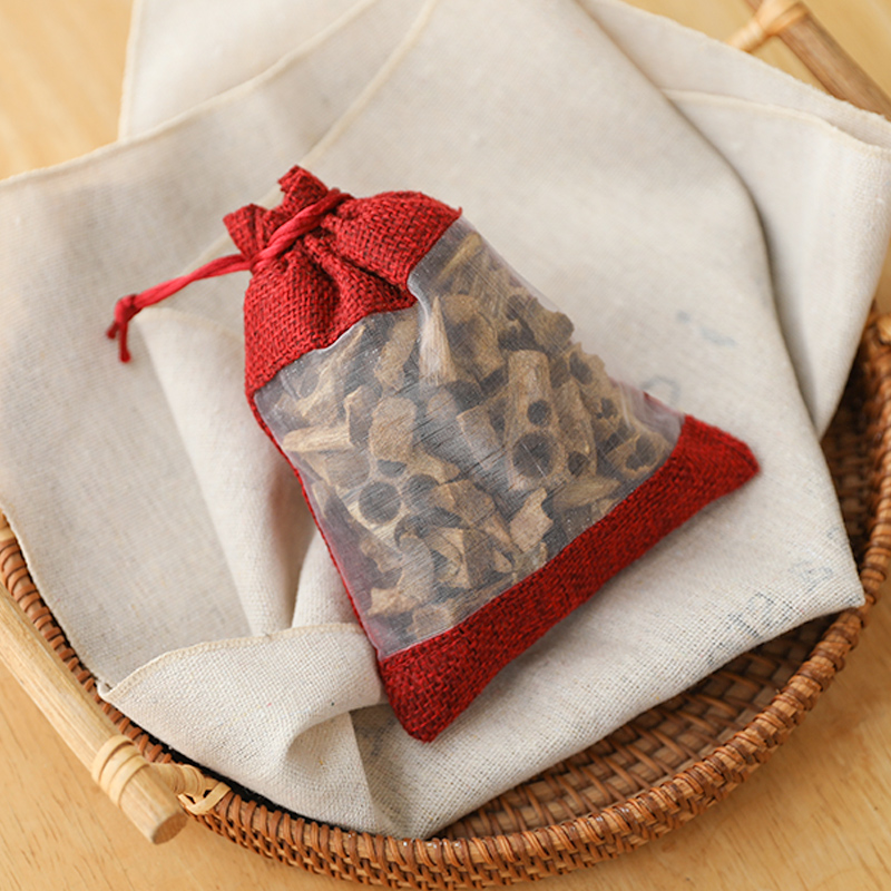 复古中式国风沉香木原材料碎料香囊网纱木质香室内挂件香包50g