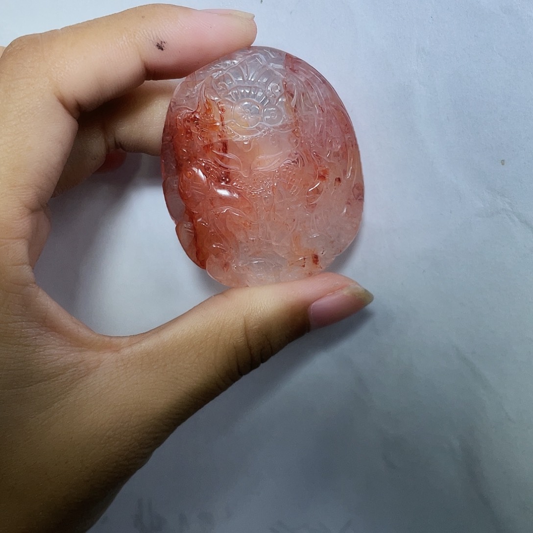 未镶嵌吊坠(不含链)水晶?**巴