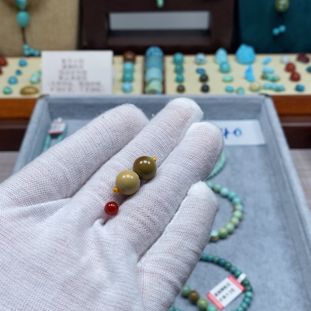 未镶嵌配饰南红玛瑙