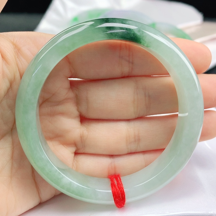翡翠手镯未镶嵌冰飘花55