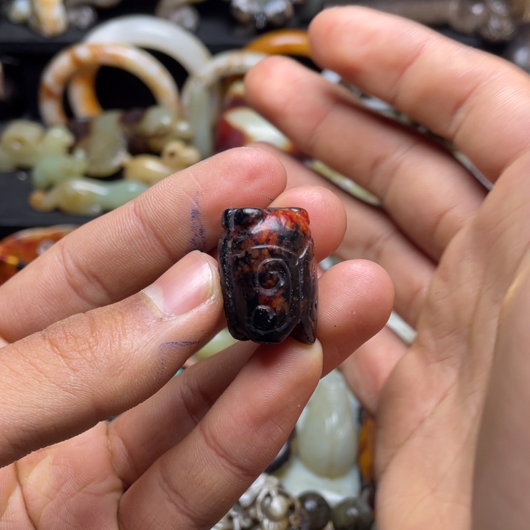 和田玉（糖玉）挂件未镶嵌