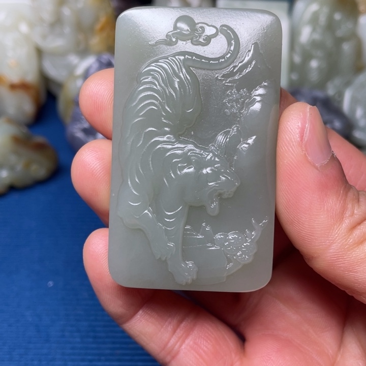 颈饰未镶嵌和田玉8*