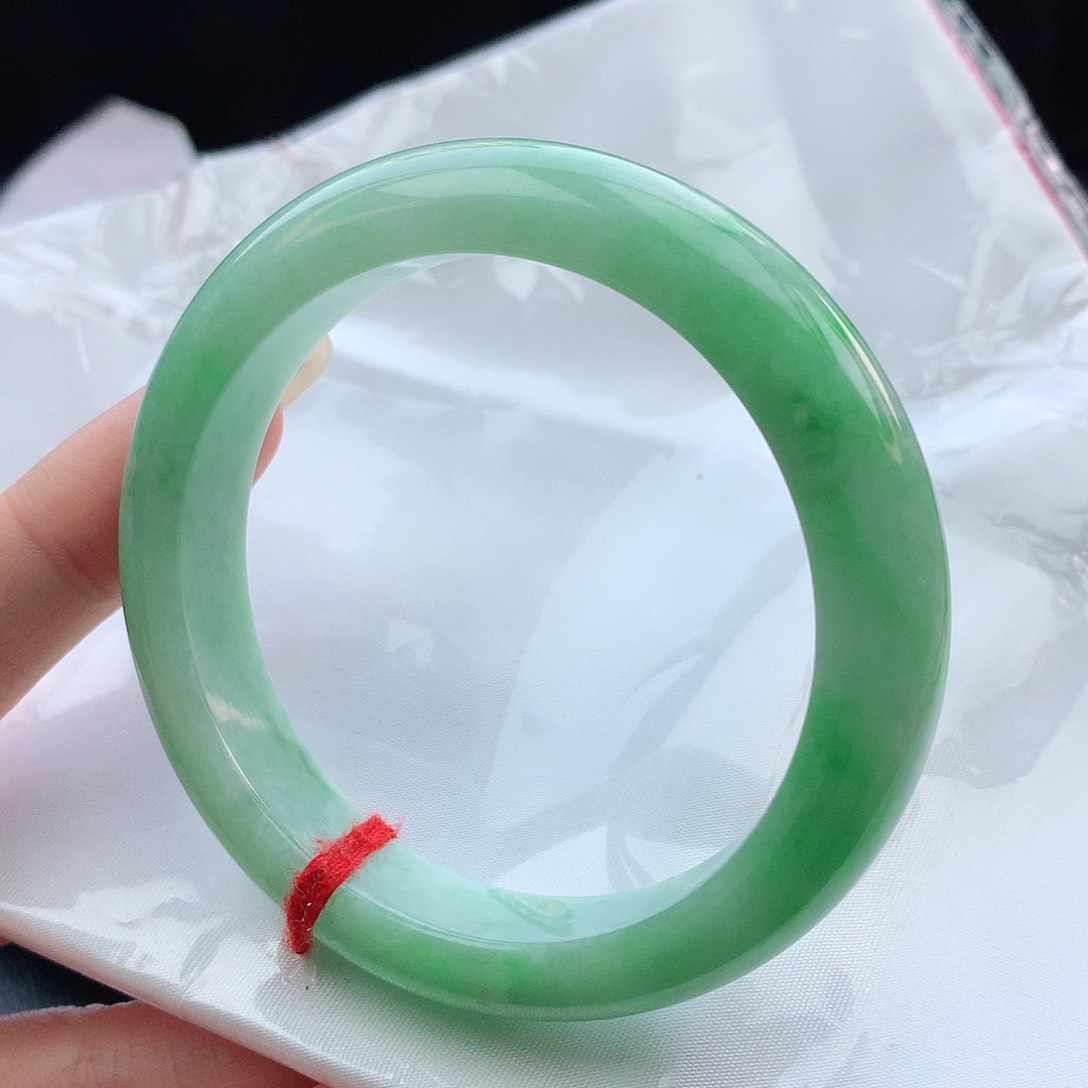 翡翠手镯未镶嵌 56圈口882369