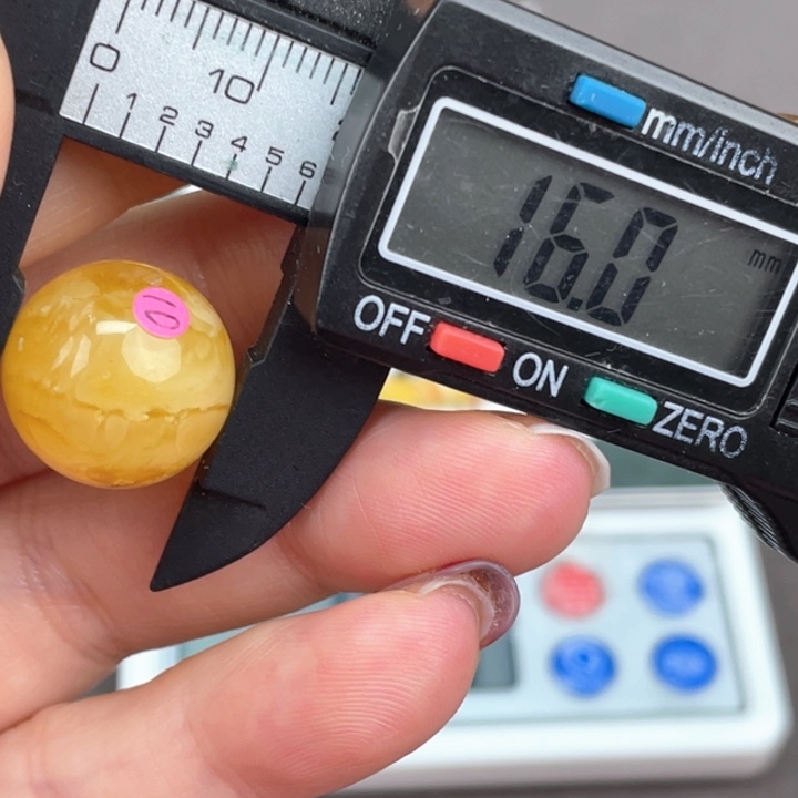 琥珀裸石未镶嵌微瑕711