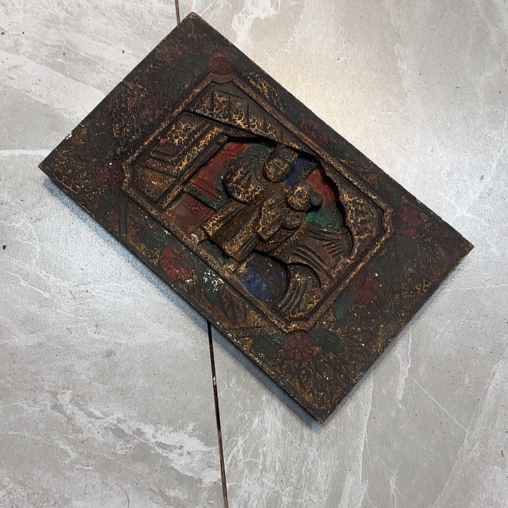 木拉*木雕等艺术品的制作