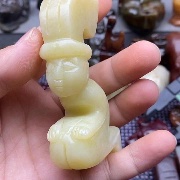 未镶嵌蛇纹石玉颈饰