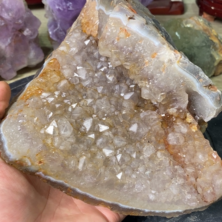 紫晶未镶嵌大型摆件（非配饰）