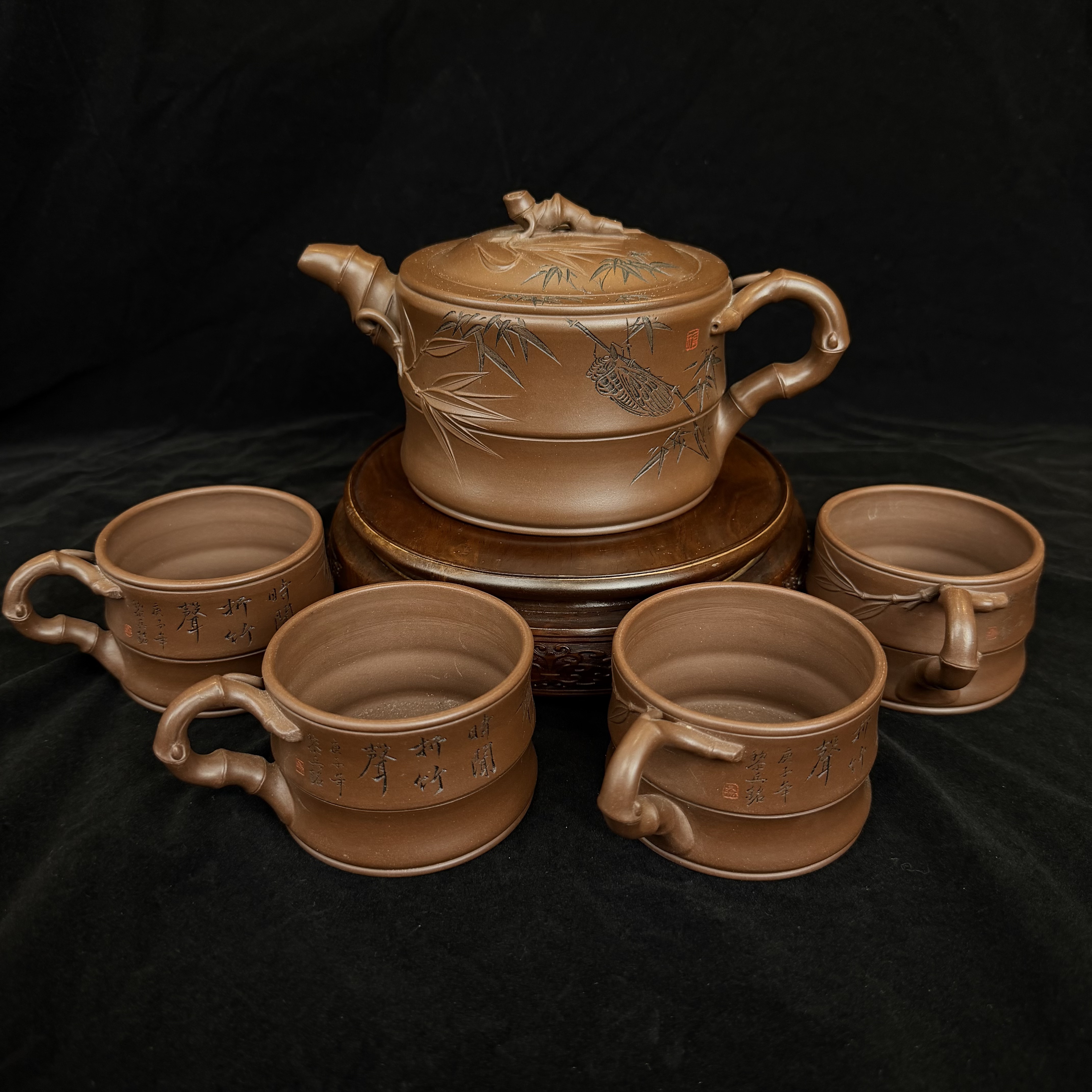 19/121319/桑黎兵/紫砂壶竹节套组/