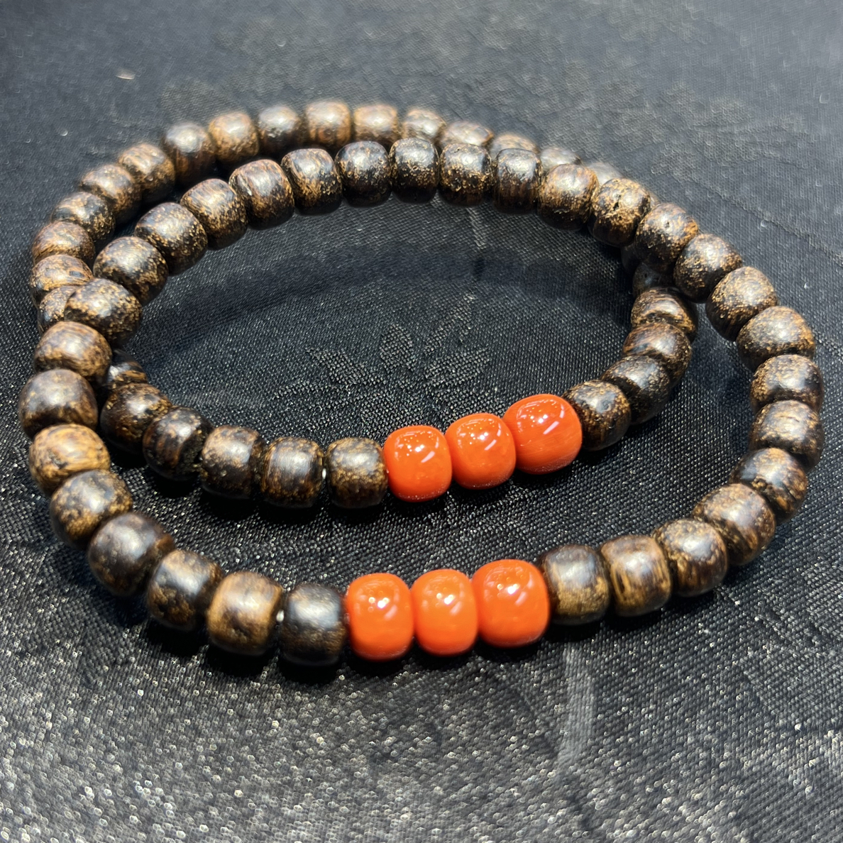 南红香香手链时尚潮流百搭休闲，优雅大方，指间留香