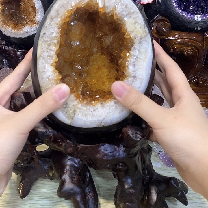 未镶嵌水晶大型摆件（非配饰）