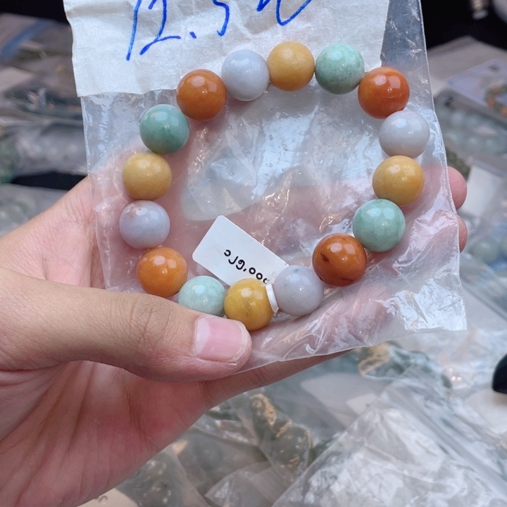 定制翡翠未镶嵌翡翠