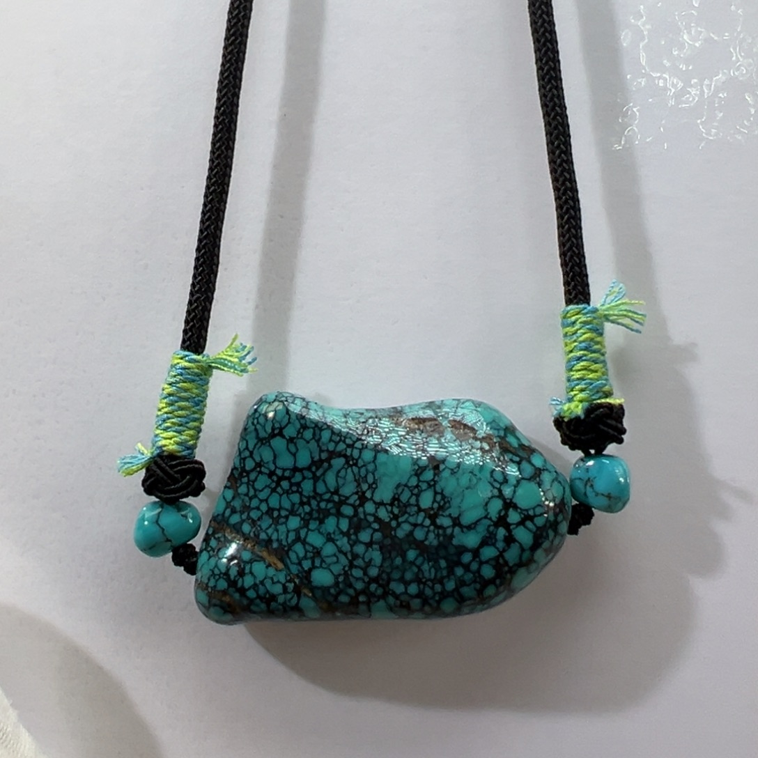 绿松石未镶嵌挂件