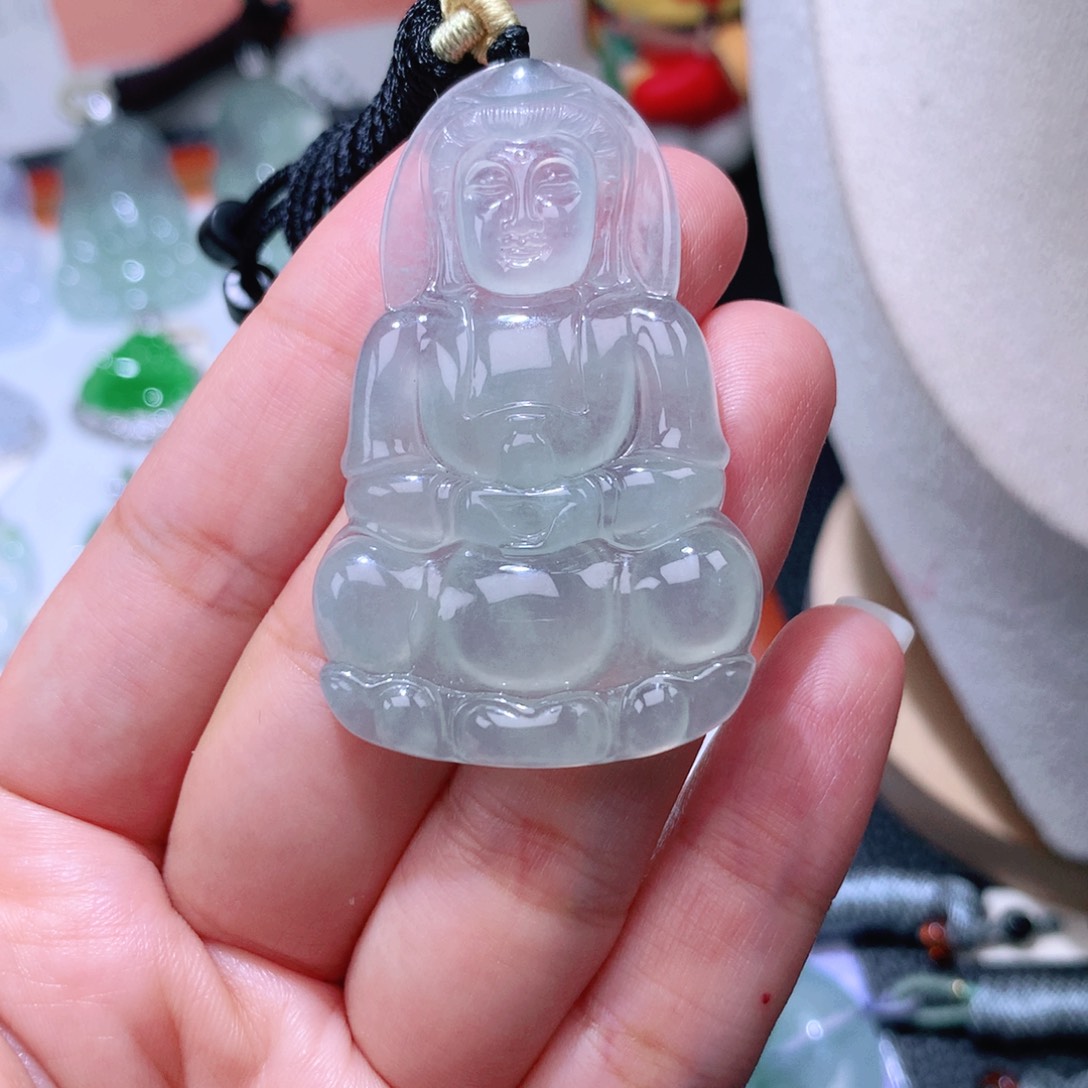 颈饰未镶嵌翡翠观音