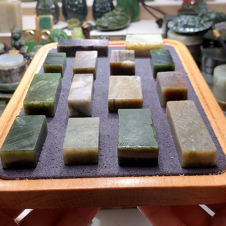 我***哥和田玉未镶嵌珠宝半成品