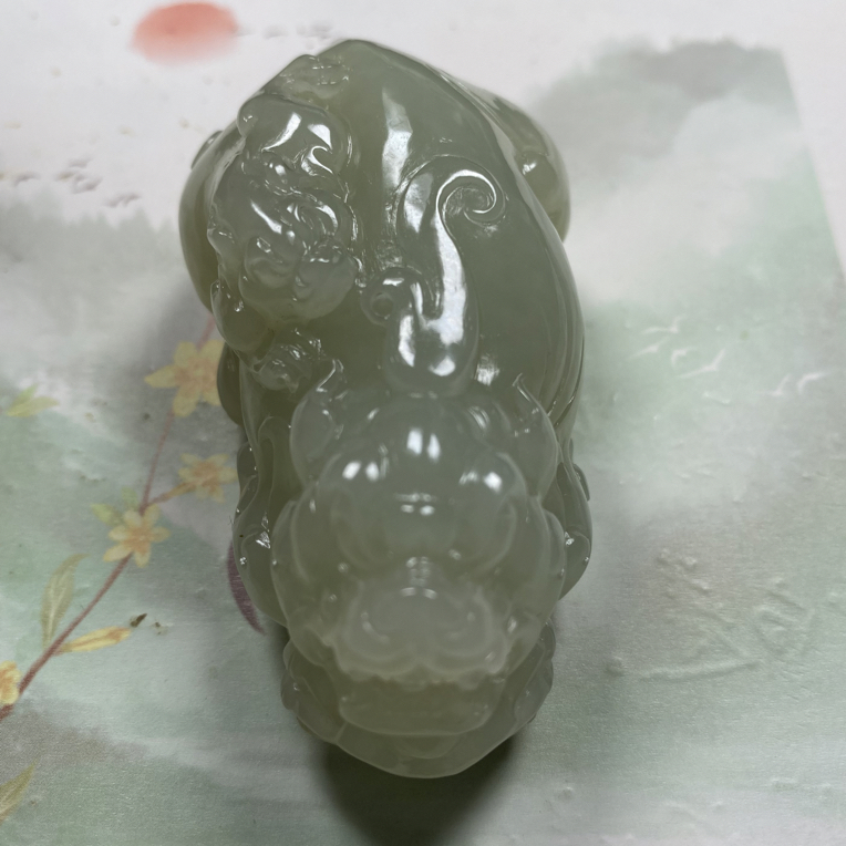 和田玉俄罗斯貔貅挂件