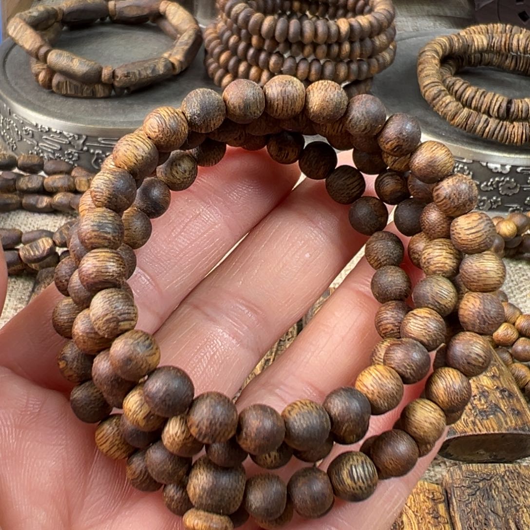 沉香手串0.6奇楠圆珠多圈