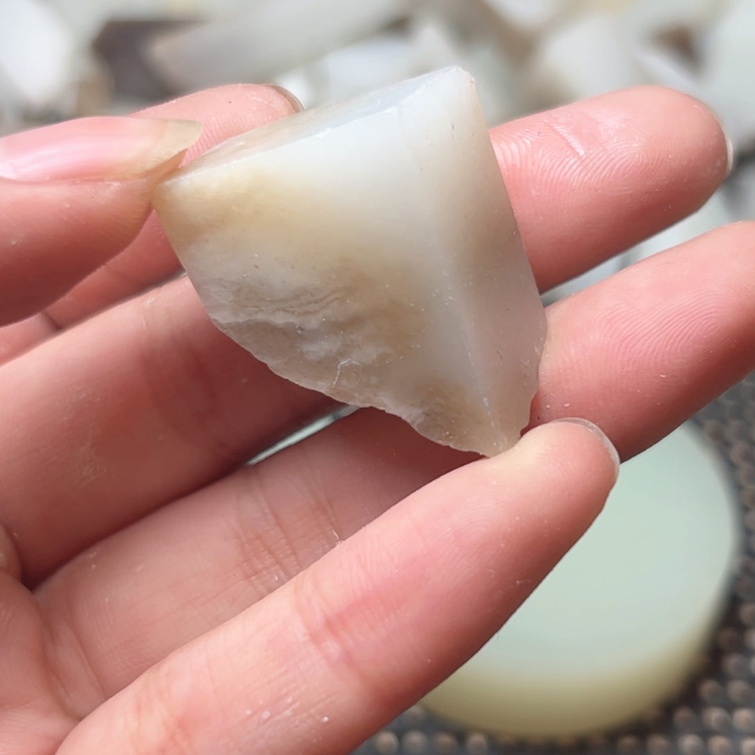 和田玉未镶嵌项链