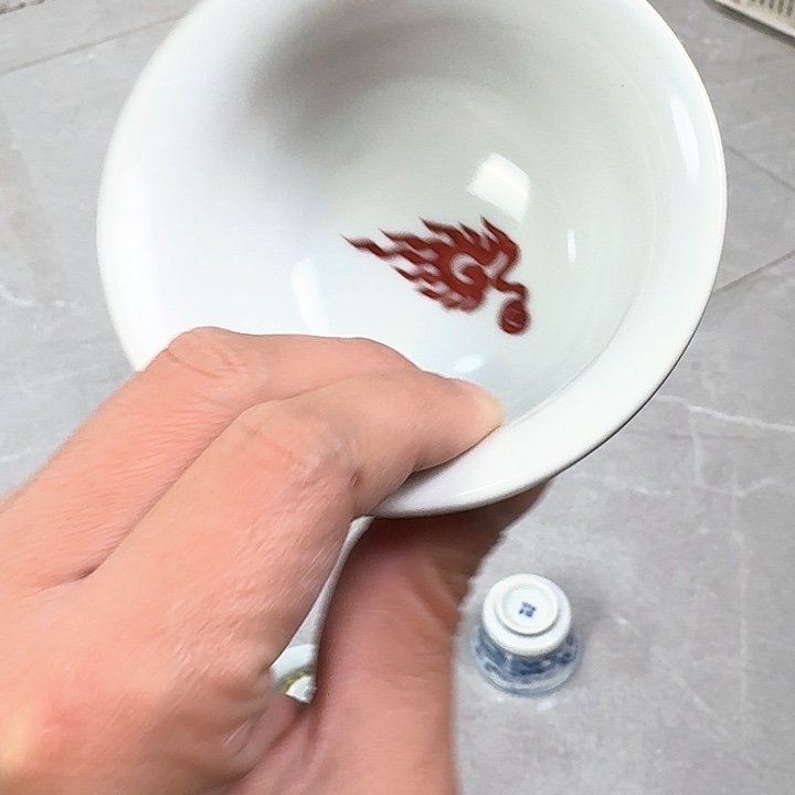 瓷片帆红海水龙大压手杯微瑕