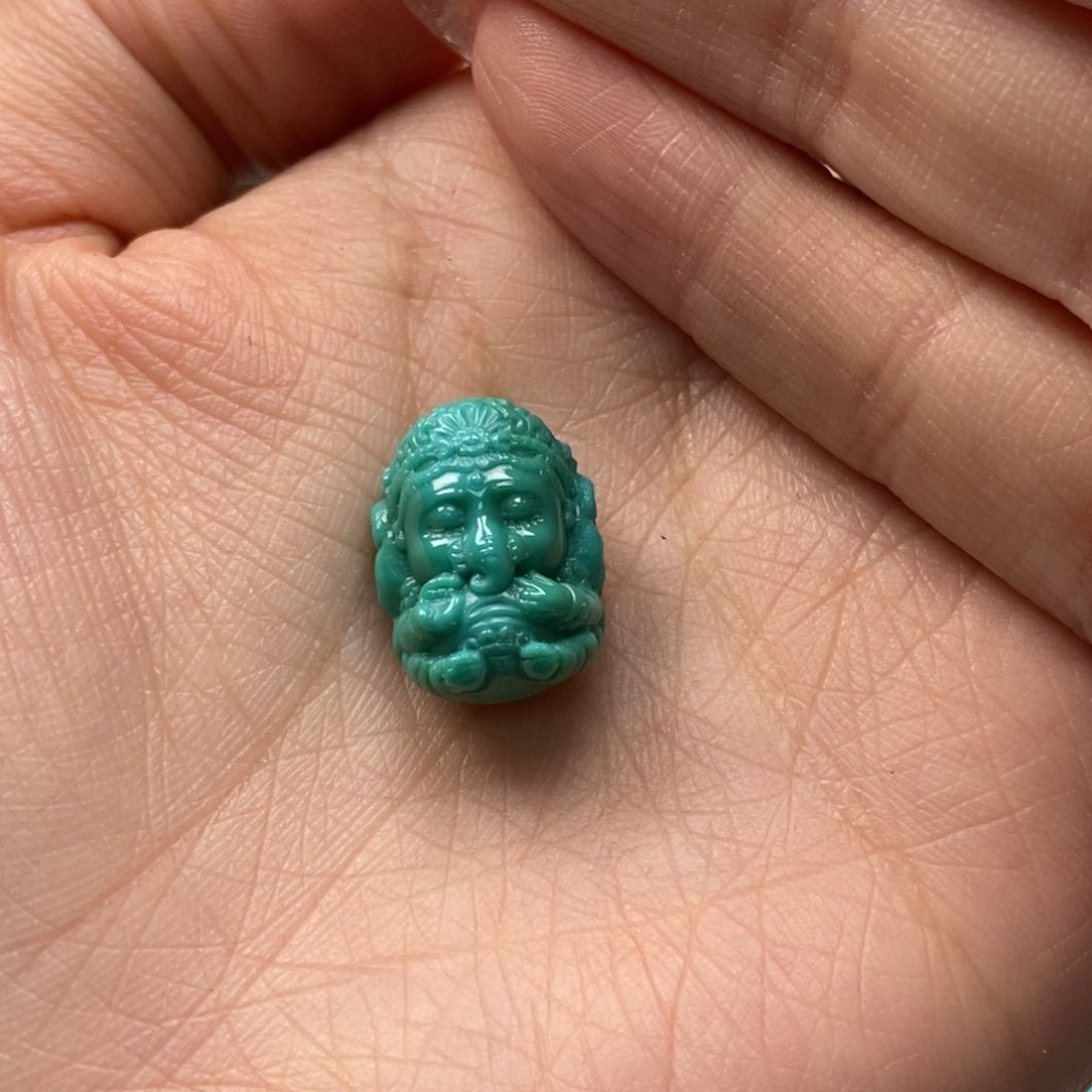 绿松石颈饰未镶嵌?****
