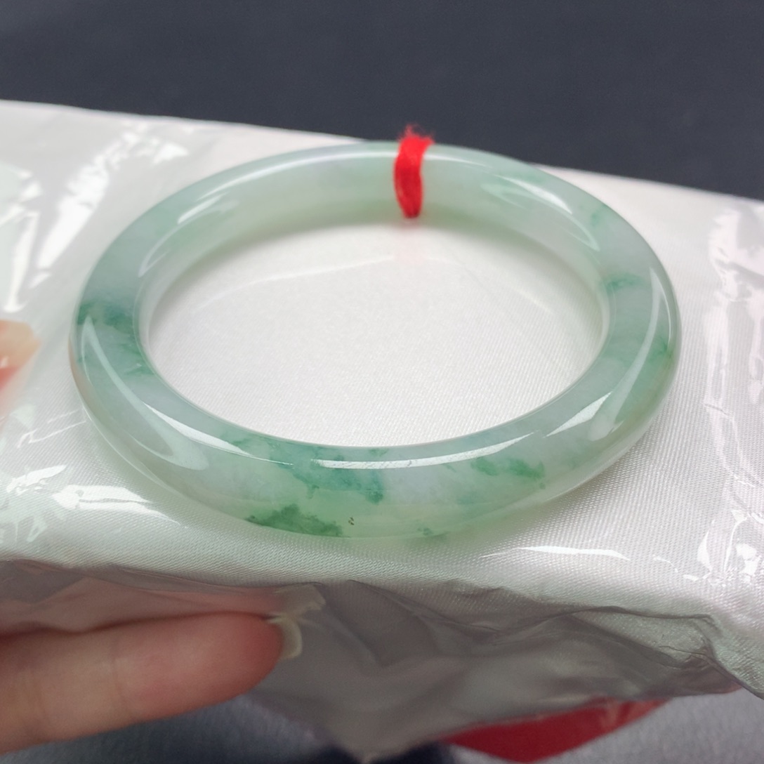 翡翠手镯未镶嵌（1号）（圆条）