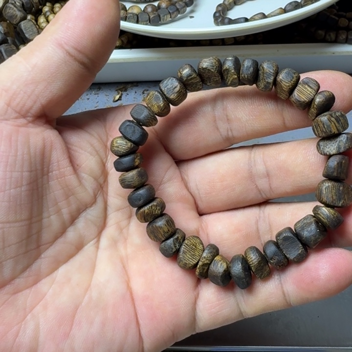 沉香手串?****人张勺子手串9克加