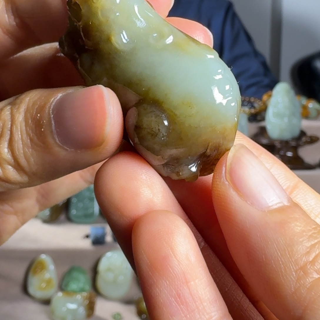 和田玉（糖玉）颈饰未镶嵌