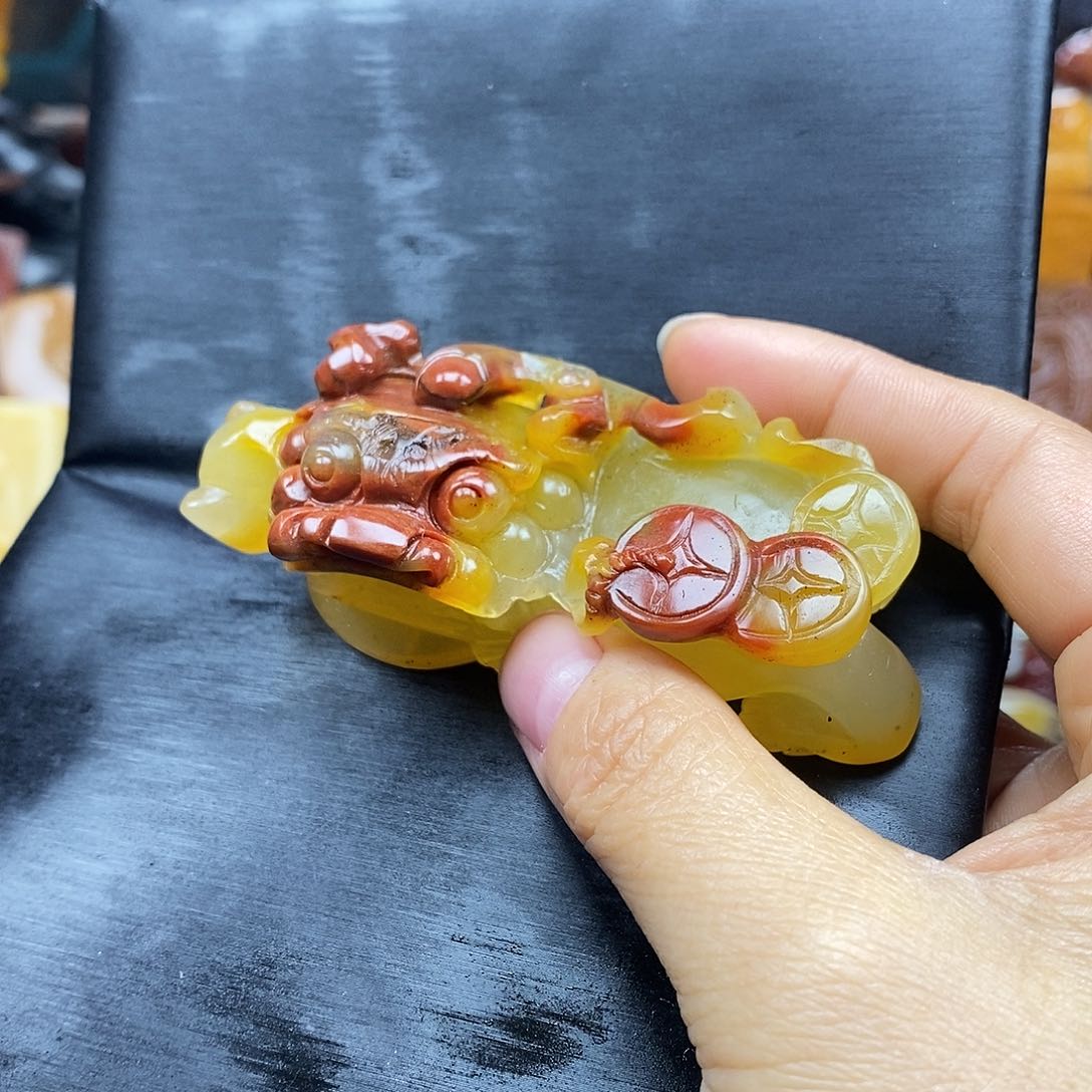 石英质玉颈饰未镶嵌