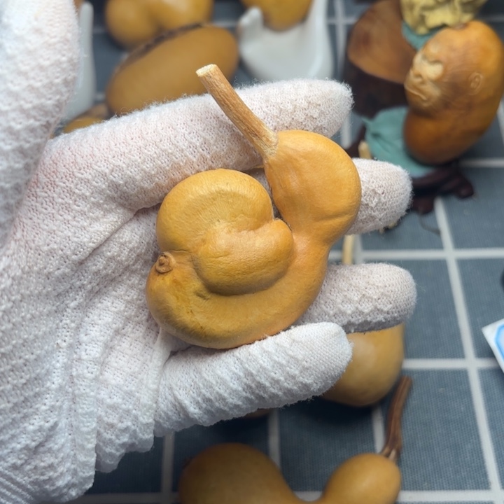 D***:葫芦色差橘皮裂666666666666