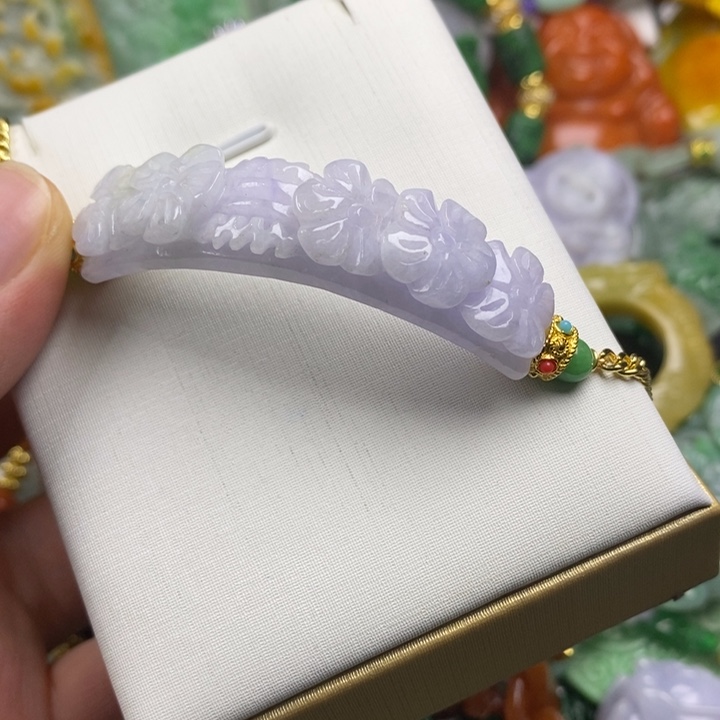 翡翠未镶嵌吊坠(赠链)