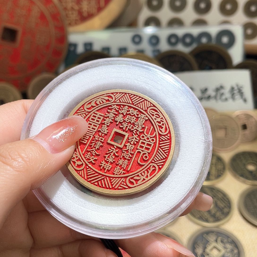 铜紅**心现代失腊工艺品